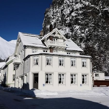 Sylte Hotell, ヴァルダル エクステリア 写真